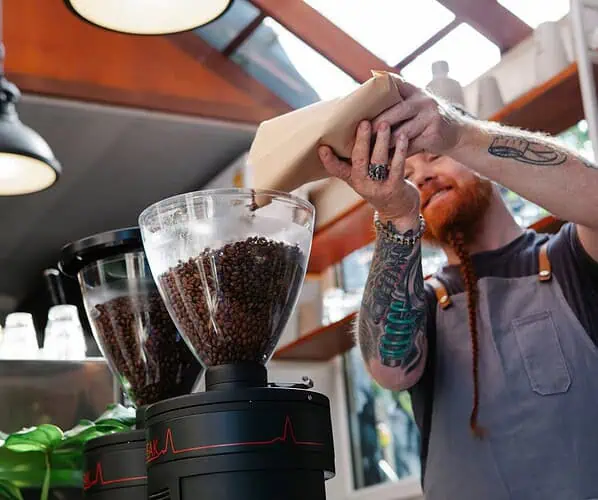 Barista na targi: sposób na większy ruch, lepsze leady i zapamiętywalne stoisko